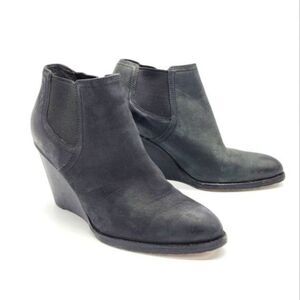 Cole Hann balthasar gored leather black wedge heel ankle boots Size 8